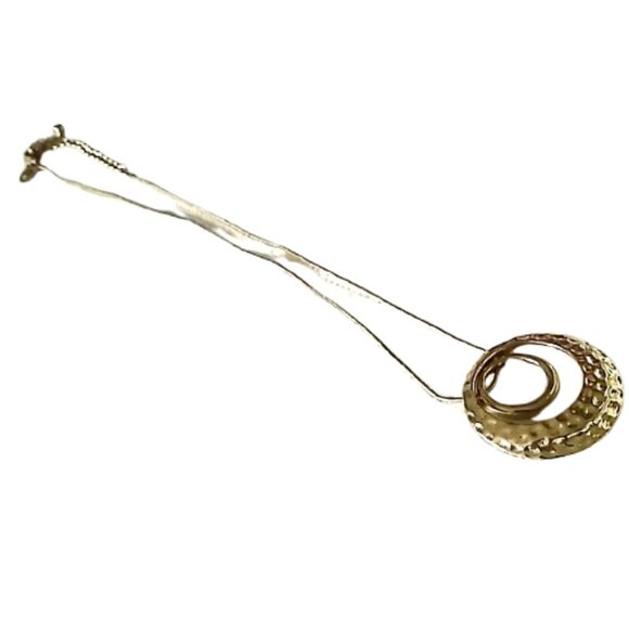 Kim Rogers Gold-tone Hammered & Smooth Pendant Necklace - Picture 2 of 15